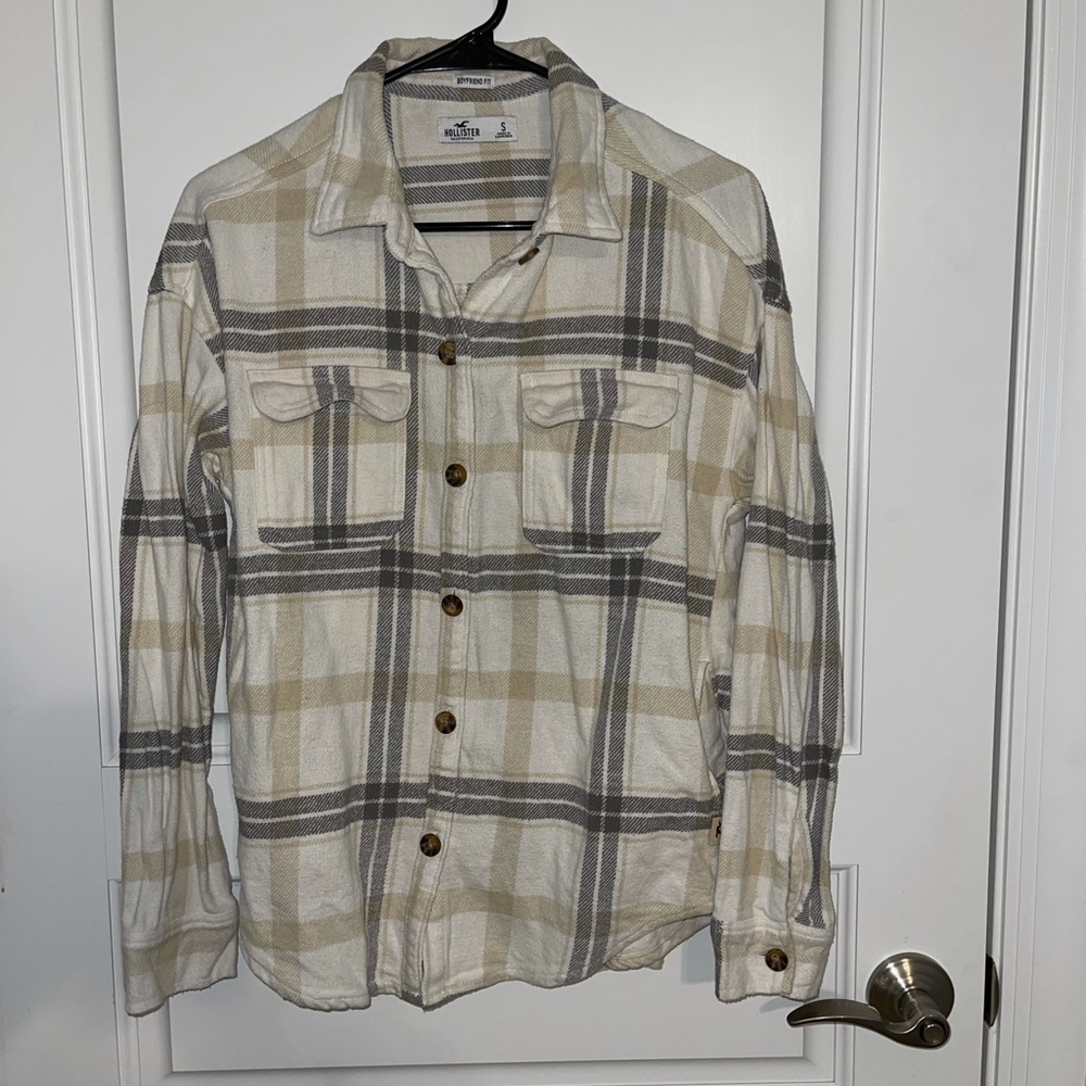 Hollister flannel boyfriend style
